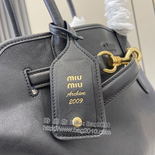 miumiu專櫃繆繆最新款女士Nappa羊皮革手提包 jh2339型號：5BG291
